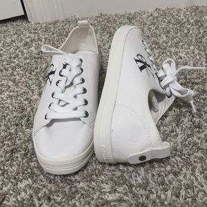 New CK canvas sneakers size 9.5